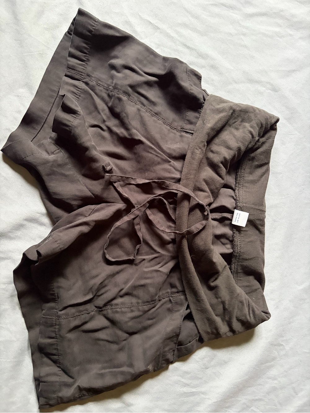 Old Navy women’s  Maternity shorts - black